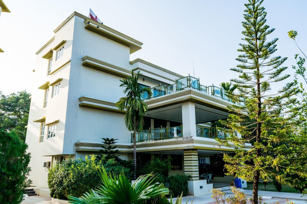 Amidhara Resort Sasan Gir Exterior photo
